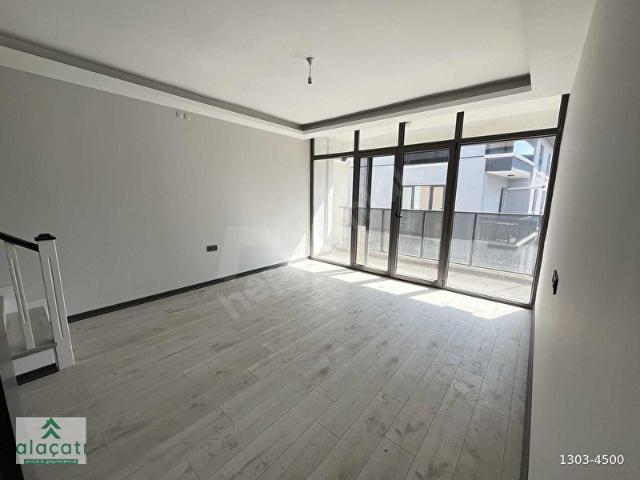 ALAÇATI'DAN İNCEK'TE KAPALI MUTFAK SATILIK 2+1 DAİRE