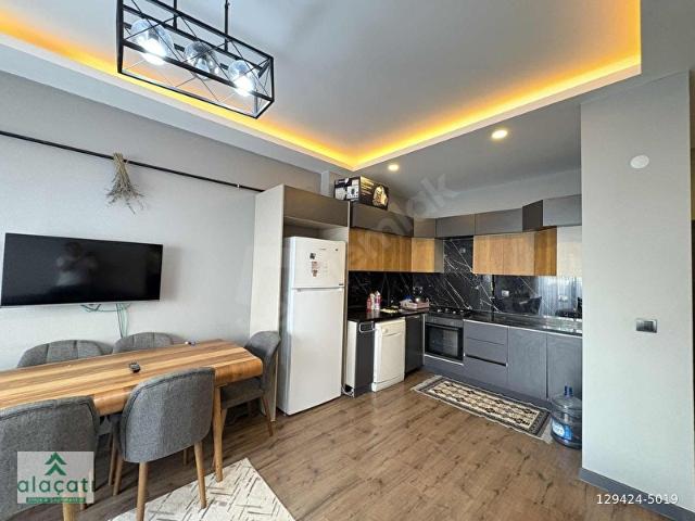 ALAÇATI'DAN İNCEK'TE YERDEN ISITMA 85 M2 EŞYALI BULVARA 150METRE