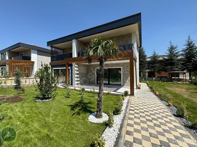 ALAÇATIDAN İNCEKTEHAMAMLISAUNALIŞÖMİNELİ5+1 VİLLA