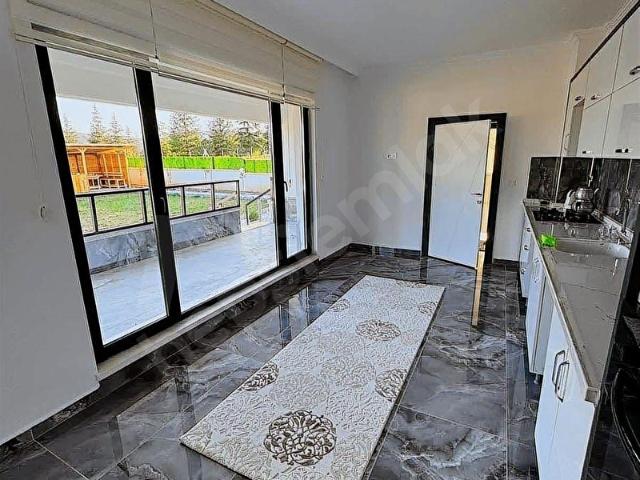 ALAÇATI'DAN İSKANLI 1000M2 ARSA İÇERİSİNDE LÜX 3+1 VİLLA FIRSAT