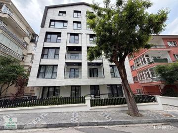 ALAÇATI'DAN KAPALI MUTFAK ARA KAT KAPALI OTOPARK SIFIR BİNA 2+1