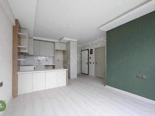 ALAÇATI'DAN SİTE İÇERİSİNDEARAKATTABULVAR DİBİ 1+1 KİRALIK