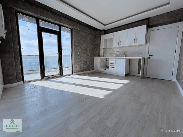 ALAÇATI'DAN TAŞPINARDA BULVAR YAKINI SATILIK 2+1 DÜZ DAİRE