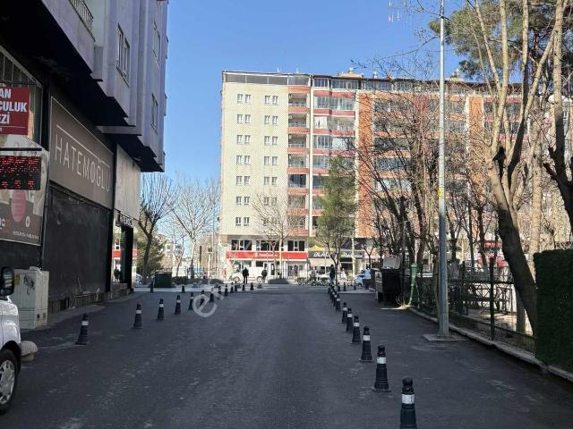 Alaaddin Okçu K İ R A L I Y O R Diyarbakır Cad. 3+1 Ofis