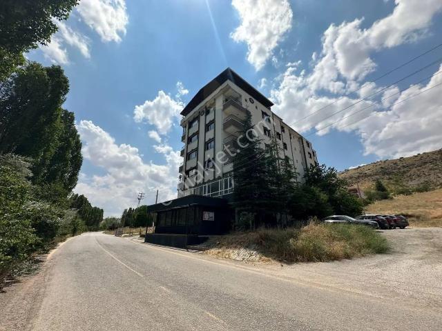 Alacaatlı Cad. 160 M², 3+1, Balkonlu, Kiralık 4.kat ara Kat