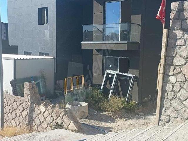 Alacaatlı da Fırsat Villa 5+1 Lüks Villa