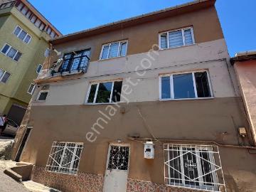 Alacahırka Mahallesin'de Bahçeli Kiralık 2+1 Daire