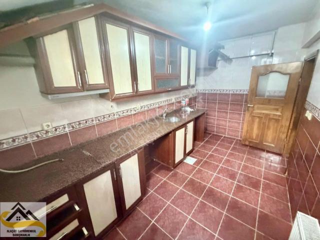 Alacatı İnş Esentepe De 2+1 Kiralik Bahçe Kat Daire