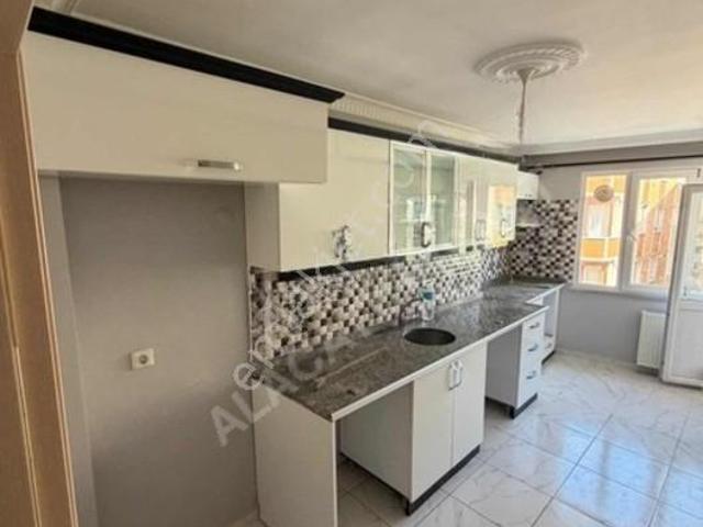Alacatı İnş Yunusemre De 2+1 110 M2 Kiralik 2 Kat Daire