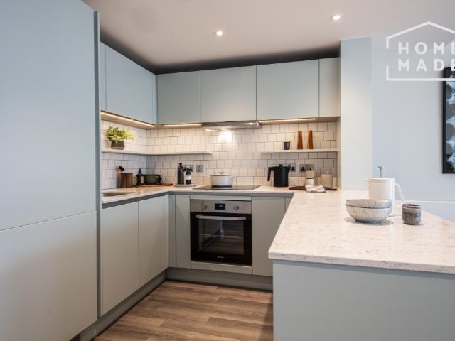 Alameda, HA9 Studio to rent £1,870 pcm £432 pw