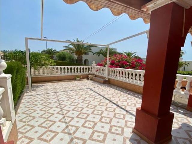 Alamillo, Bonita Terraza