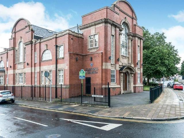 Alan Ball House, Farnworth BL4 2 bed flat to rent £850 pcm £196 pw