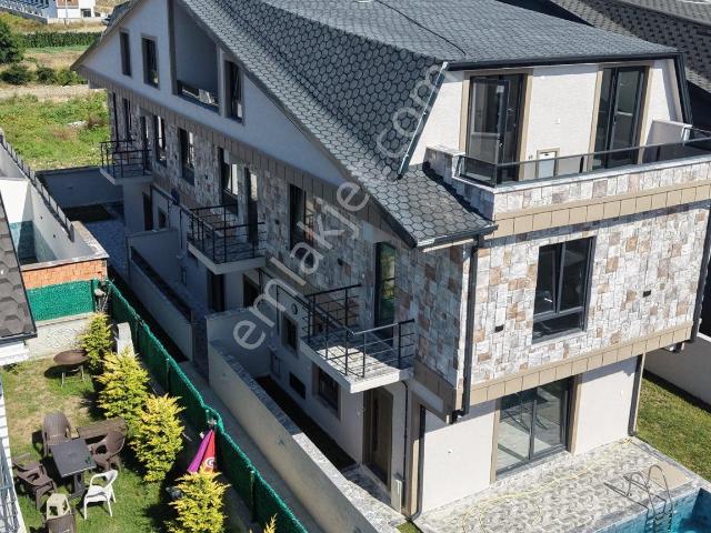 Alandere’de Denize Yakın Sıfır 3+1 4+1 Villalar