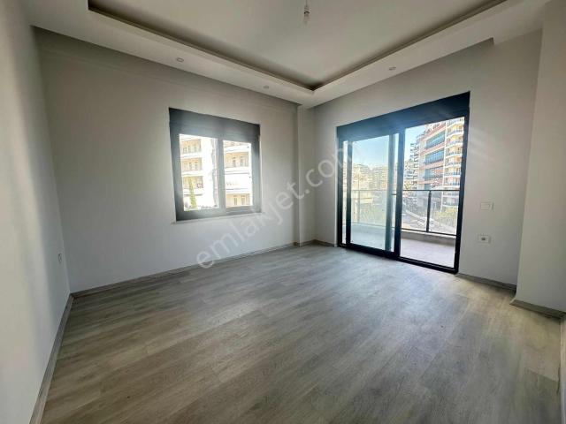 Alanya Cikcilli De 2+1 Ayrı Mutfak Satılık Sıfır Daire