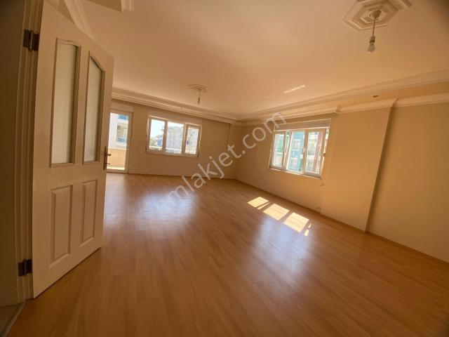 Alanya Cikcilli'de Kiralık 3+1 160 M2 Ayrı Mutfak Boş Daire