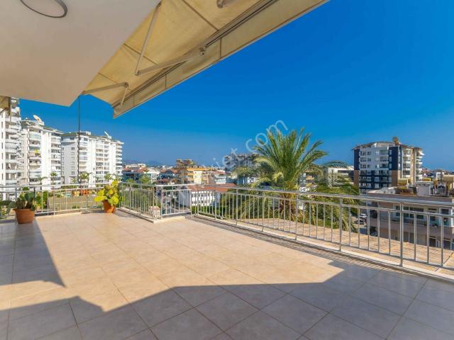 Alanya Cikcilli'de Lüks Residans İçerisinde Geniş 2+1 Satılık Daire