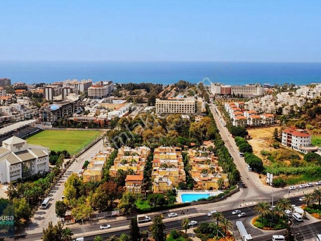 Alanya Club Konak 1 Sitesinde Denize 400 Metre İkiz Villa