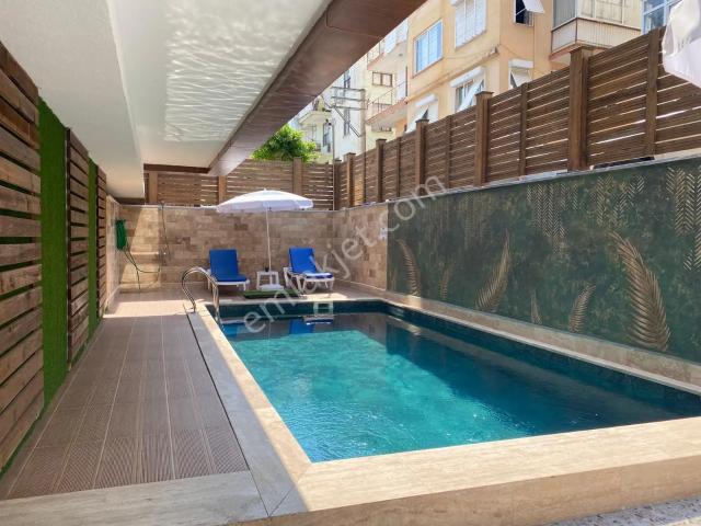 Alanya Cleopatra Satılık 2+1 Daire Şehir Merkezinde Denize 450m