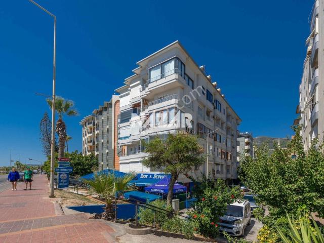 Alanya Cumhuriyet’te Denize Sıfır Kiralık 2+1 Daire