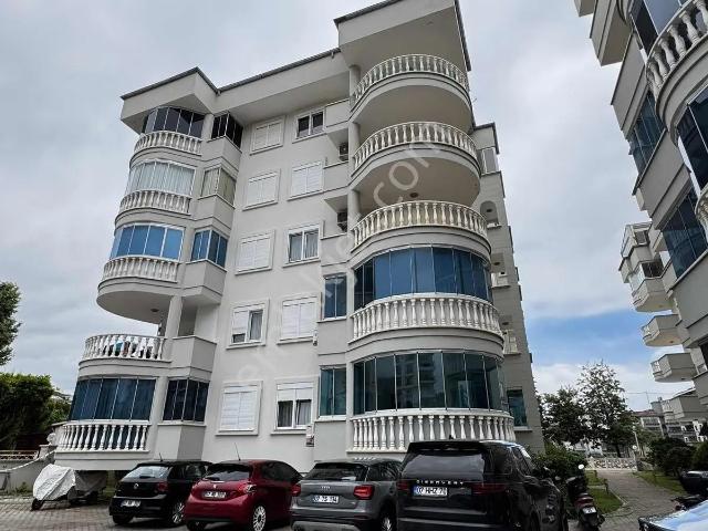 Alanya Cumhuriyet Mahallesinde 3+1 Ayrı Mutfak Dublex Daıre