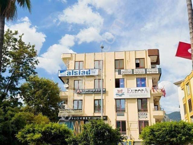 Alanya Anıtta Caddeye Sıfır Fırsat 2+1 Daire