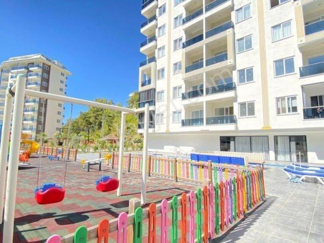 Alanya Avsallar 1+1 Satılık Lüks Site İçerisinde Daire