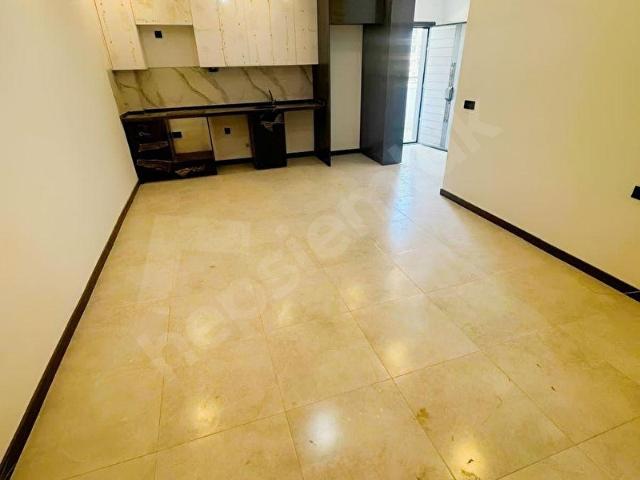 ALANYA AVSALLAR'DA 1+1 3.KAT SİTE İÇİ HAVUZLU 60 M2