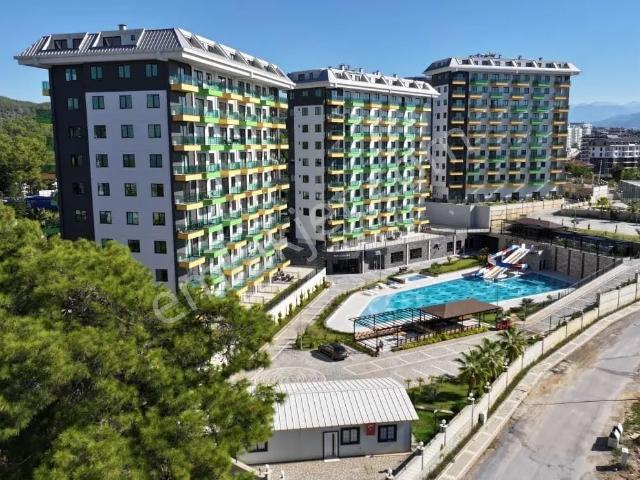 Alanya Avsallar'da 1+1 Muhteşem Kompleks Denize 650m Satılık Lüx Daire