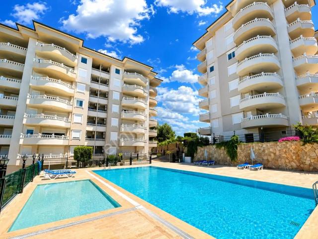 Alanya Avsallar'da Full Eşyalı Lüks 3+1 Satılık Daire