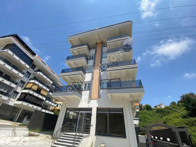 Alanya Avsallar'da Satılık İskanlı, Kat Mülkiyetli 1+1 Daire