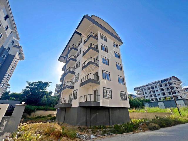 Alanya Avsallarda Satılık 1+1 Site İçi Havuzlu Sıfır Daire