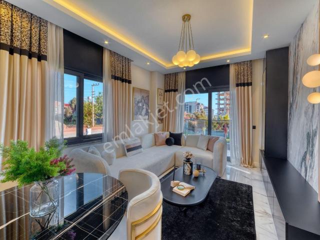 Alanya Avsallarda Sosyal Donatılı Sitede Full Eşyalı 1+1
