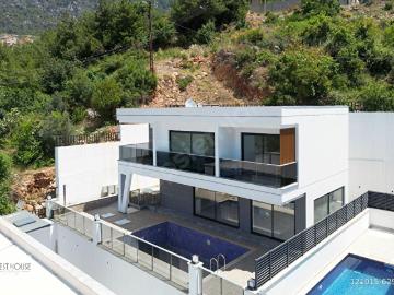 ALANYA BEKTAŞTA PANORAMİK MANZARALI 3+1 LÜKS VİLLA