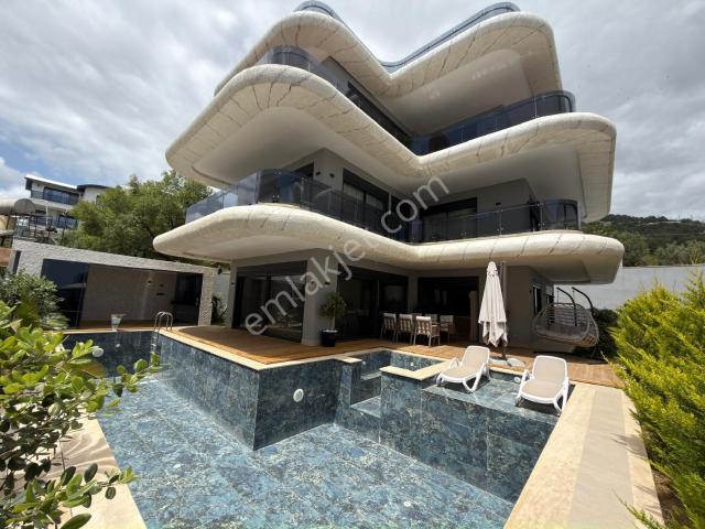 Alanya Bektaşta Vatandaşlığa Uygun 5+1 Lüx Villa