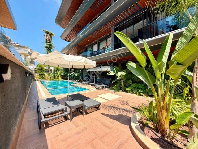 Alanya Büyükhasbahçe’de Zengin Sosyal Olanaklara Sahip Sıfır 1+1 Satılık Daire
