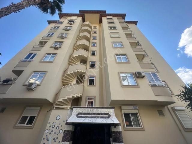 Alanya Güllerpınarı Mah.denize 450 Mt.eşyalı Satılık 3+1 Daire