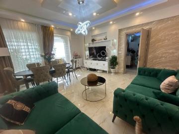 Alanya Güllerpınarı Mah.denize 300 Mt.eşyalı Satılık 3+1 Daire