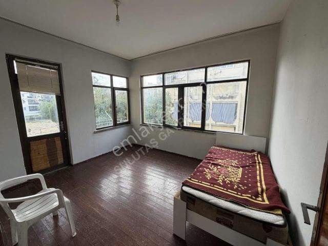 Alanya Güllerpınarı Mah. 1+1 Ayrı Mutfak Daire