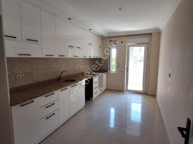 Alanya Güllerpınarı Mahallesi Güney Cephe Ayrı Mutfak 3+1