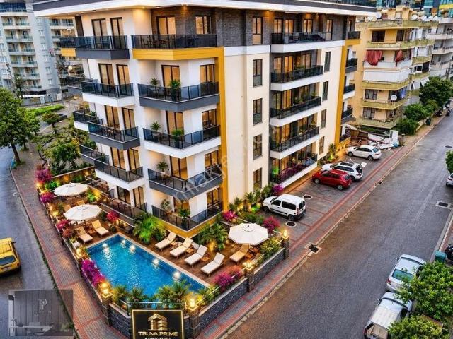 Alanya Güllerpınarı Merkezde Satılık 2+1 Havuzlu Daire