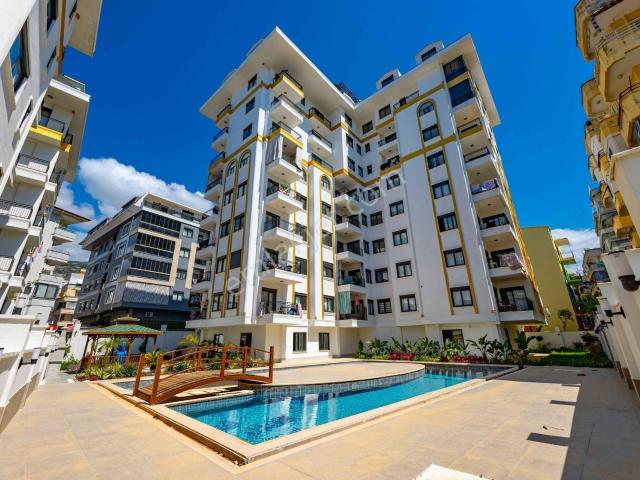Alanya Güllerpınarında Denize 700 M Lüks Kompleks 2+1 Daire