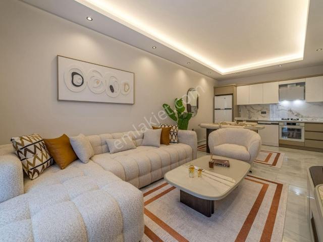 Alanya Güllerpınarında Lüks Eşyalı 1+1 Satılık Daire