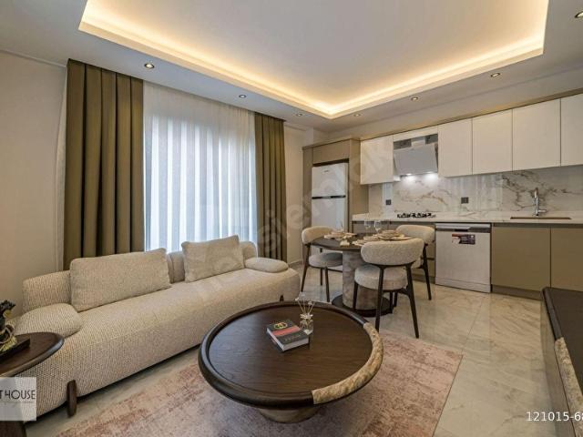 ALANYA GÜLLERPINARINDA HAVUZ MANZARALI EŞYALI 2+1 SATILIK DAİRE