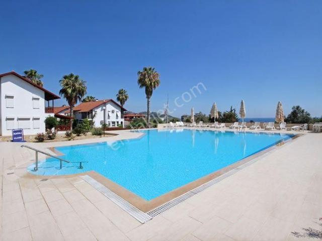 Alanya Demirtaş Mah.deniz Manzaralı Satılık 4+1 Tripleks Villa