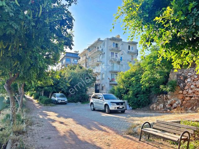 Alanya Dinekte Satılık 2+1 Masrafsız Eşyalı Denize Sıfır Daire