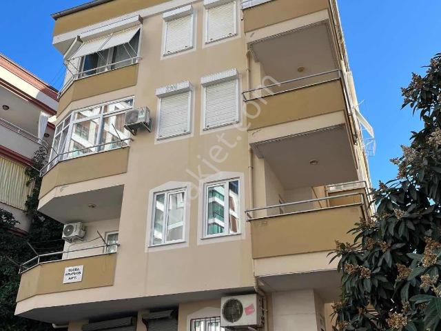 Alanya Şehir Merkezinde Satılık 2+1 Ayrı Mutfak Daire