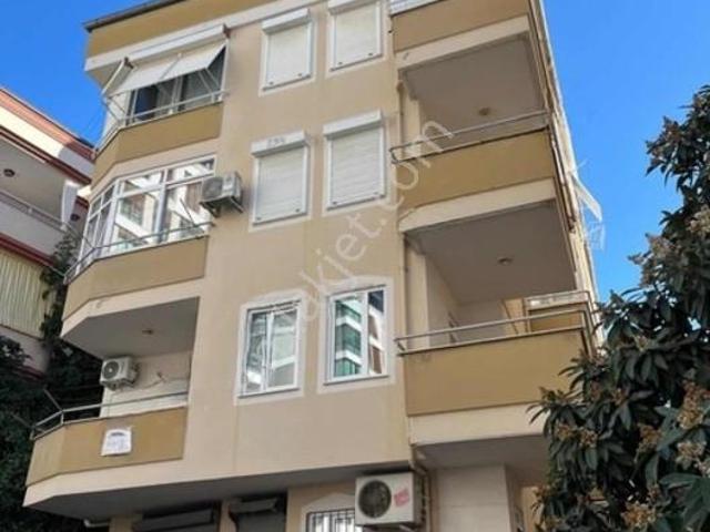 Alanya Şehir Merkezinde Satılık 2+1 Daire 90m², Asansörlü