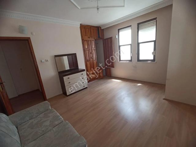 Alanya Kızlar Pınarı Mahallesi Satılık 2+1 Bakımlı Daire