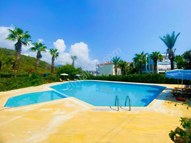 Alanya Konaklıda Satılık Denize Sıfr Konumda Site İçi 2+1 Daire