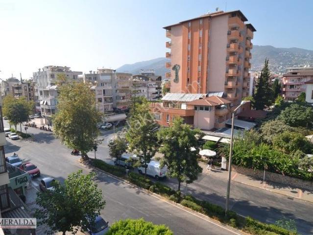 Alanya Kadıpaşa Mahallesi Satılık 3+1 Ayrı Mutfak Daire